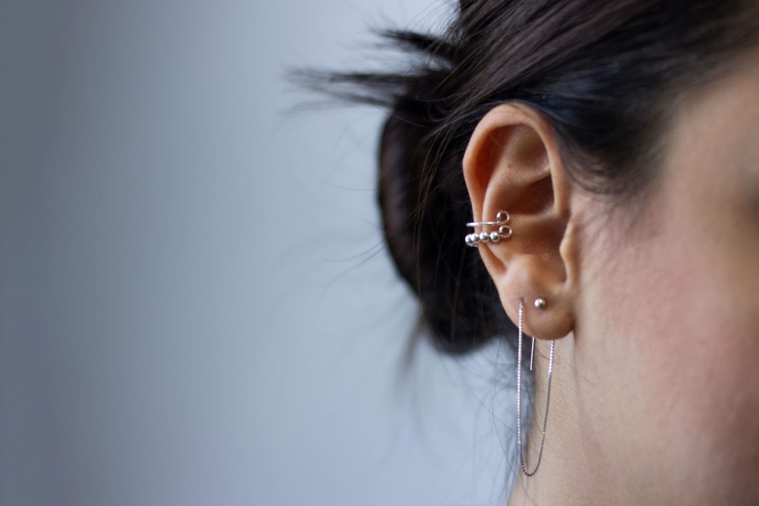 Cómo limpiar la cera de tus oídos - Audiotechno - Tus centros auditivos